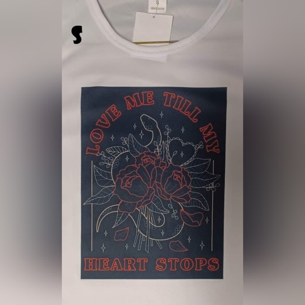 (BRAND NEW) - T-Shirt logo on front